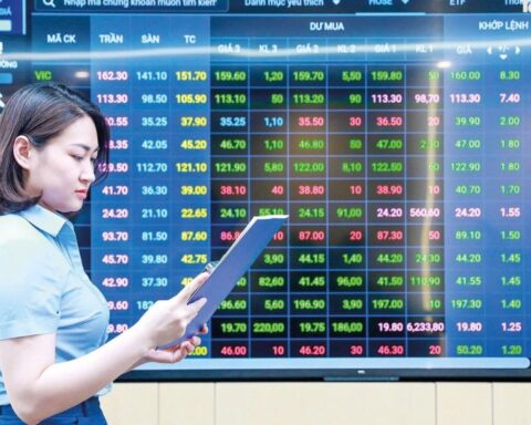 Cắt giảm thủ tục nhưng không hạ thấp yêu cầu quản lý
