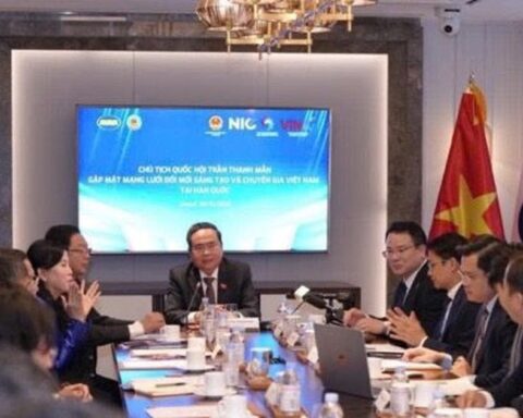 Chủ tịch Quốc hội: Việc kết nối đội ngũ chuyên gia, nhà khoa học… người Việt ở nước ngoài cần được nâng lên tầm mức mới