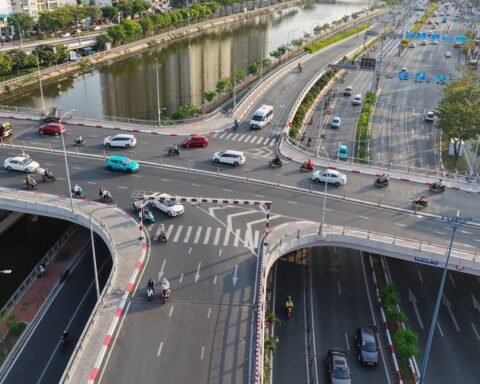 Trăm nghìn tỷ đã đổ vào đầu tư, nhưng có sợ giá đất chạy trước hạ tầng và tạo hiệu ứng đầu cơ?