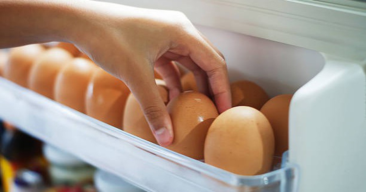 Lời khuyên cho các gia đình hay để trứng trong tủ lạnh