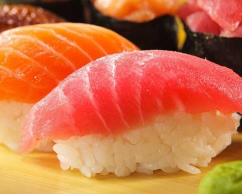 Điều gì xảy ra khi bạn ăn sushi thường xuyên?