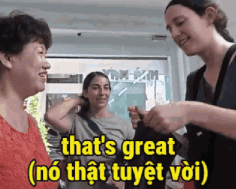 Khách Tây sửa quần áo ở Việt Nam: Các “pháp sư may đo” chuẩn từng đường kim mũi chỉ, thành phẩm đẹp gấp 10 lần ban đầu