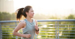 Chạy bộ kết hợp 1 bài tập đơn giản: Thời gian tập giảm 40% nhưng mỡ bụng giảm nhiều hơn