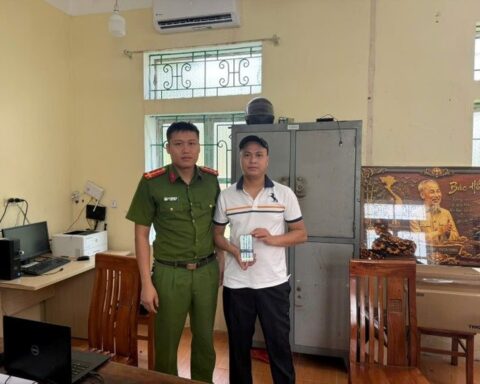 Công an xác minh giao dịch 70.721.000 đồng tại tài khoản Vietcombank của Nguyễn Công Hoàn SN 1994