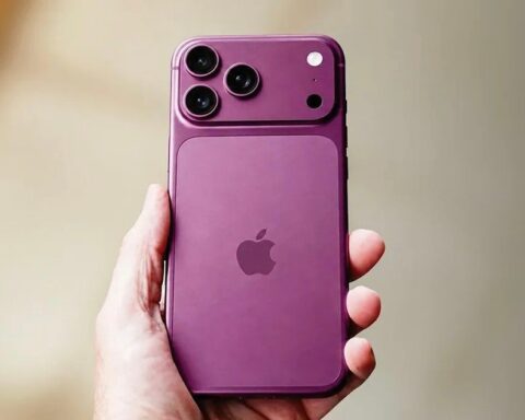 Video thực tế iPhone 18 Pro Max màu Dark Cherry lộ diện ngay trước giờ G