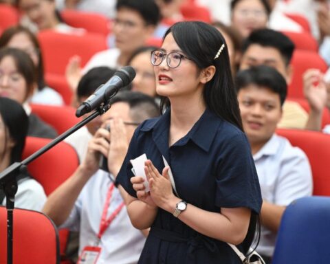 Không nằm trong top 10, nữ bác sĩ vẫn “điền tên vào lịch sử” tại Match Day trường ĐH Y Hà Nội