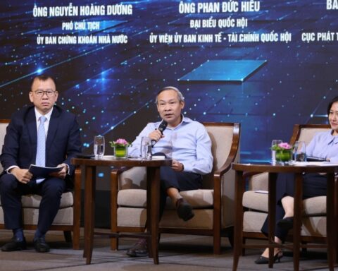 Tạo chuyển biến thực chất trong nâng chuẩn quản trị công ty