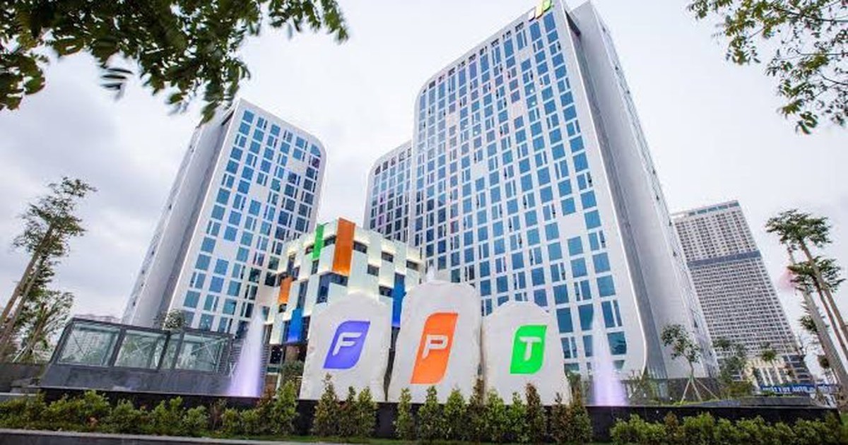 FPT công bố văn bản quan trọng, cổ phiếu lên cao nhất 3 tháng