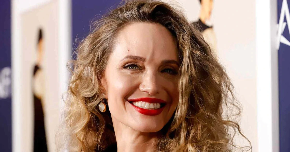 Angelina Jolie bị chỉ trích