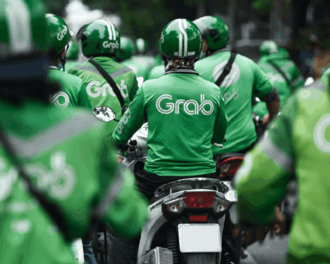 Nóng: Grab chính thức lên tiếng về thông tin tài xế ‘tắt app’ để đình công