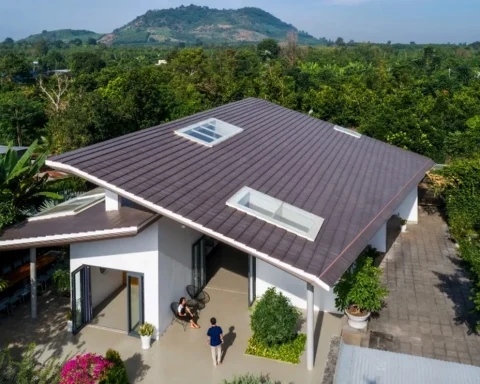 Ngôi nhà vùng quê dành không gian lớn để ba thế hệ sum họp