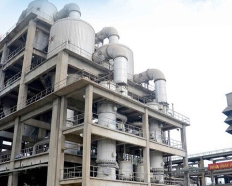 Hoá chất Đức Giang đề cử 2 ứng viên vào HĐQT Ắc quy Tia Sáng