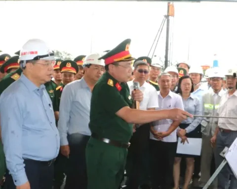 Thận trọng xem xét phương án xây cầu cạn trên tuyến cao tốc Cà Mau – Đất Mũi
