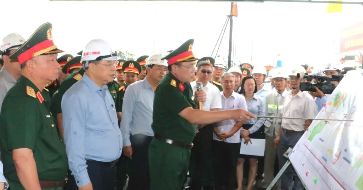 Thận trọng xem xét phương án xây cầu cạn trên tuyến cao tốc Cà Mau – Đất Mũi