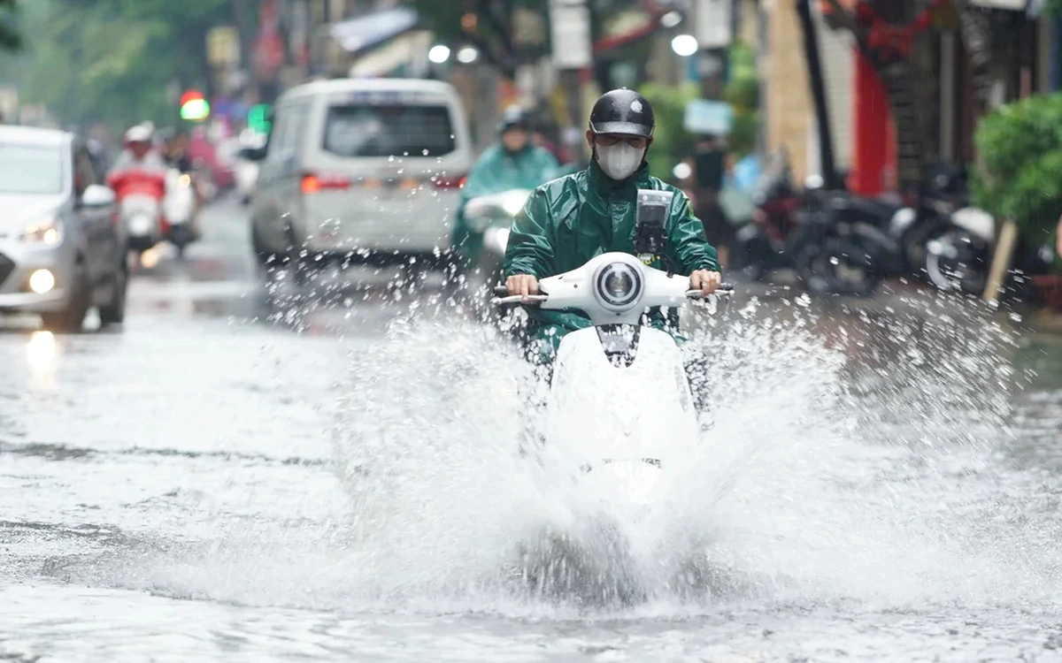 Hà Nội chịu ảnh hưởng của áp thấp nhiệt đới thế nào?