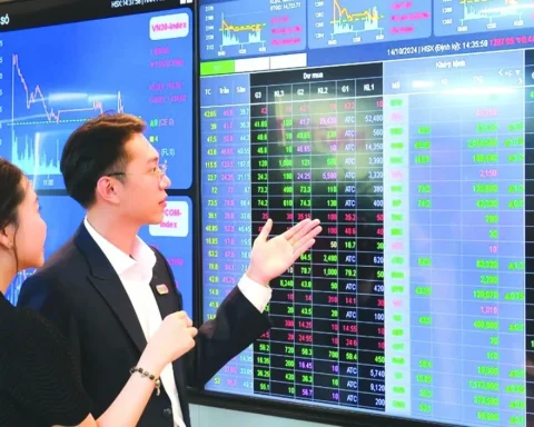 Chứng khoán trước giờ nâng hạng: Nhà đầu tư có nên xuống tiền?