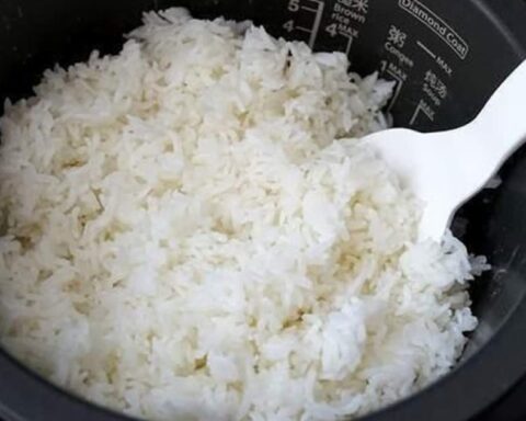 Vì sao người Nhật không để cơm thừa qua đêm trong nồi cơm điện? Điều người Việt thường làm!