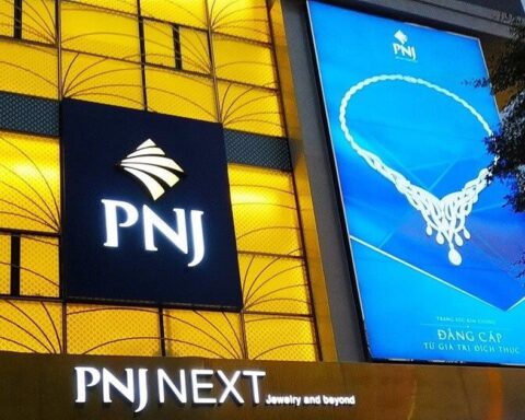 Vừa bán sạch PNJ một tháng trước, hai quỹ do Dragon Capital quản lý bất ngờ ‘quay xe’ mua lại