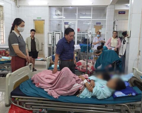 Nghi ngộ độc tập thể sau khi ăn bánh mì ở Quảng Trị: Thêm 20 người nhập viện