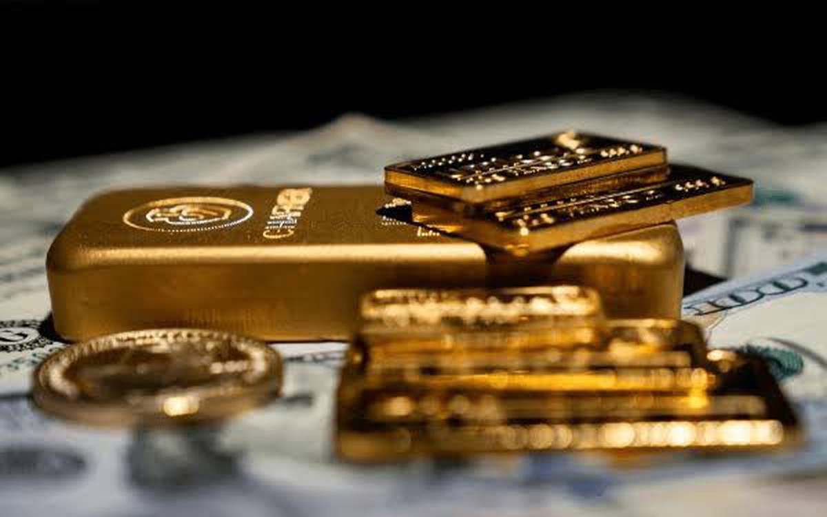 Giá vàng giảm sâu, loạt “tay to” mạnh tay gom hàng