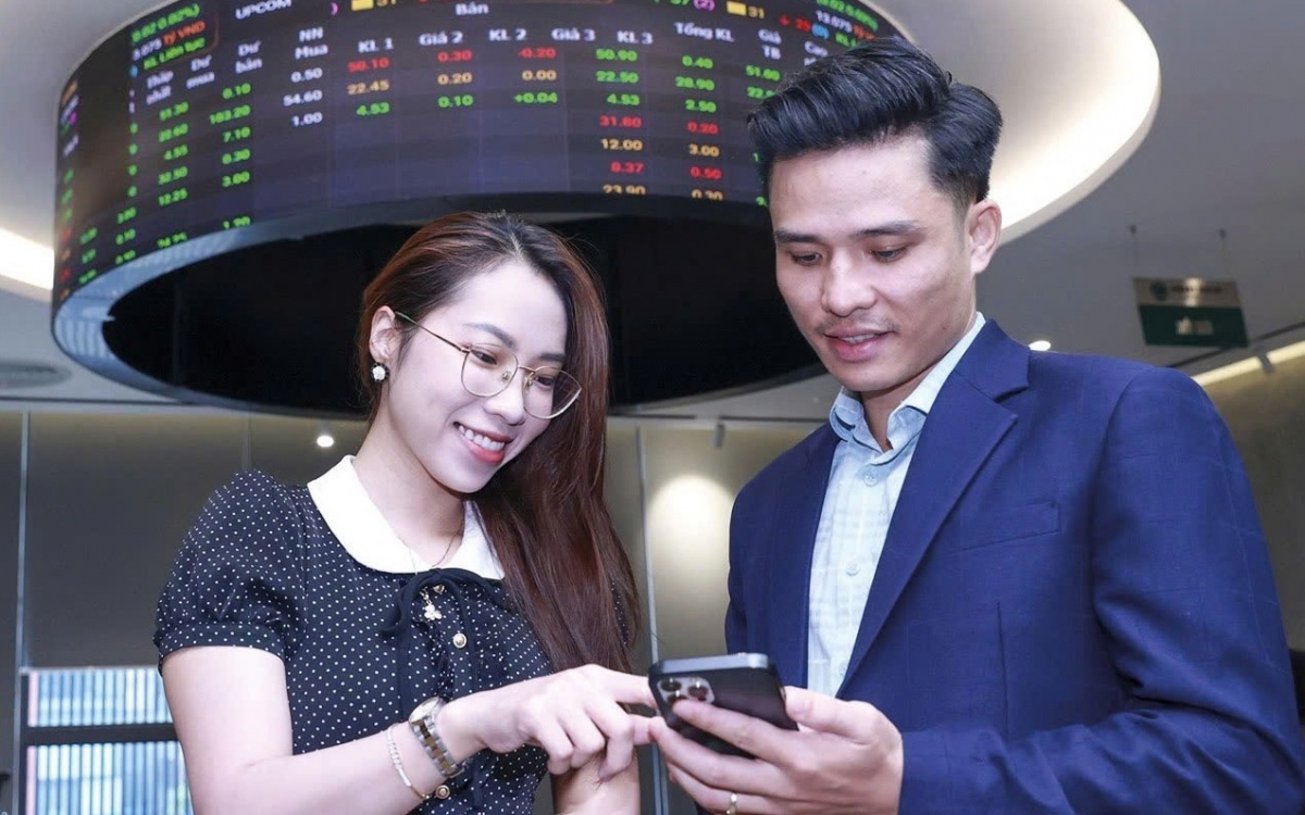 Cận kề nâng hạng, thị trường chứng khoán đón cơ hội dòng vốn mới