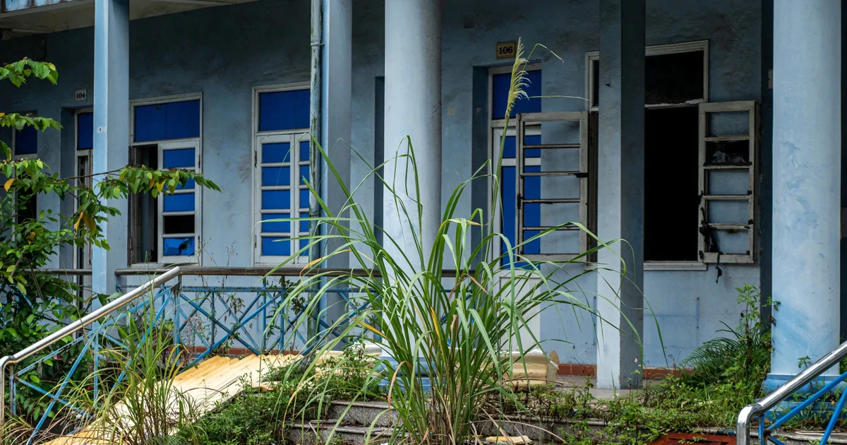 Đại bản doanh bóng đá Than Quảng Ninh bị ‘bỏ hoang’