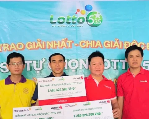 Người trúng 3 giải nhất Vietlott không đeo mặt nạ