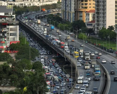 Hà Nội: Đề xuất bỏ làn dừng xe khẩn cấp trên Vành đai 3