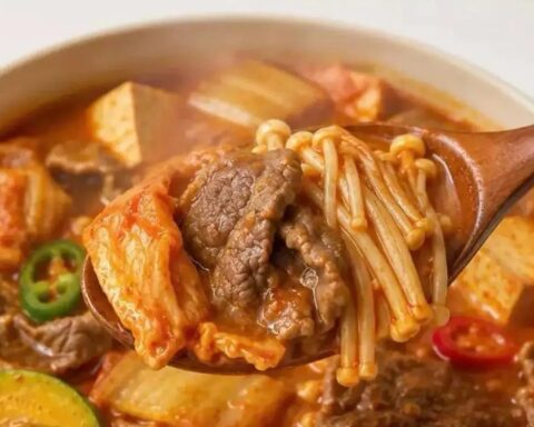 Cả nhà tôi đều “mê mẩn” món canh này, đến nỗi húp sạch không còn một giọt nước