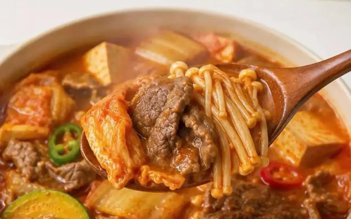 Cả nhà tôi đều “mê mẩn” món canh này, đến nỗi húp sạch không còn một giọt nước