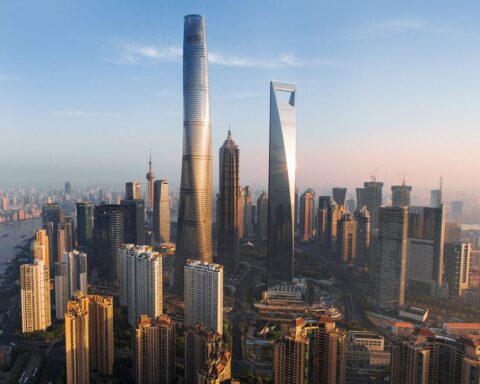 Tòa tháp cao hơn Landmark 81 gần 200m: Nặng tới 850.000 tấn, hơn 2.000 người làm việc liên tục 60 giờ để đổ 61.000m³ bê tông phần móng