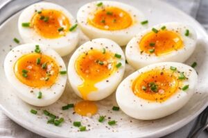 Ăn một quả trứng mỗi ngày có làm tăng mỡ máu?