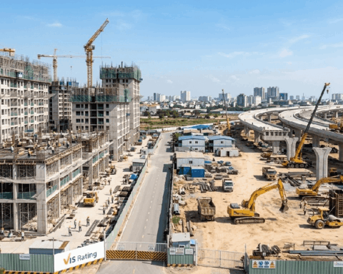 Ngành xây dựng 6 tháng đầu năm 2026: Đơn hàng chất đống, nhà thầu vẫn “ngấp nghé” lo rủi ro?