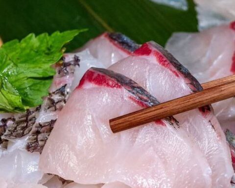 Loại cá bán đầy chợ Việt, người Nhật mua về làm sashimi: Rẻ nhưng dinh dưỡng vượt cá hồi, cực tốt cho sức khỏe