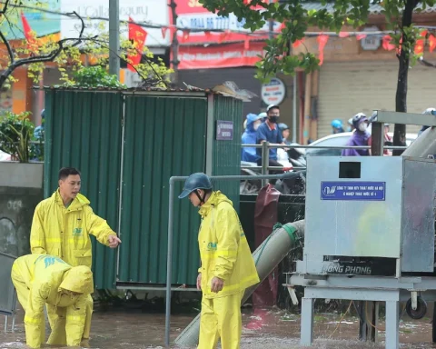 Đợt ngập diện rộng thử thách hạ tầng thoát nước Hà Nội