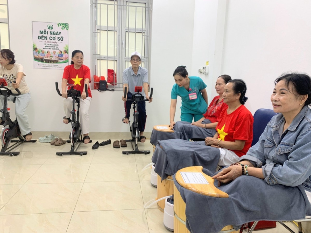 Việt Nam vừa có thêm cơ sở dưỡng lão bán trú công lập tại 1 phường nội đô: Tương tự nơi giá chỉ 5,5 triệu đồng/tháng, phòng nghỉ, phòng ăn riêng, được kiểm tra sức khỏe