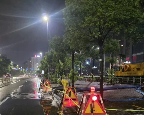 Hà Nội còn 10 điểm ngập úng