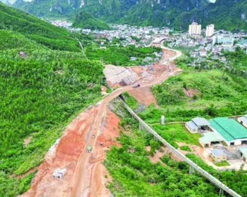 Đầu tư công mở đường, khơi thông nguồn lực
