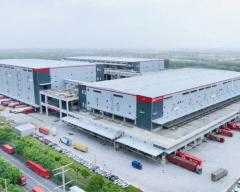 Phát hiện kho hàng khổng lồ 660.000m2 của Trung Quốc sát vách Việt Nam có động thái mới