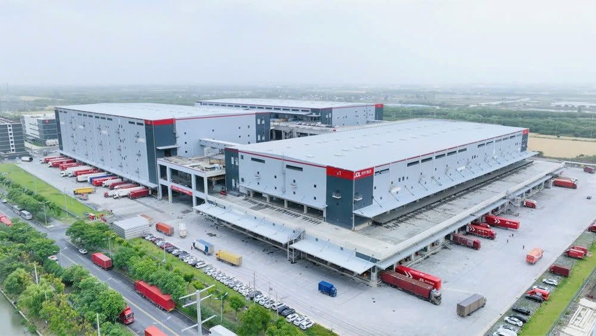 Phát hiện kho hàng khổng lồ 660.000m2 của Trung Quốc sát vách Việt Nam có động thái mới