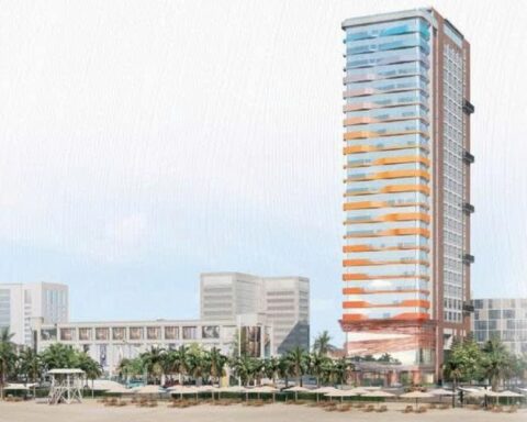 Ai đang nắm quyền chi phối doanh nghiệp sở hữu dự án DaNang Silk Tower 1 tại Đà Nẵng?
