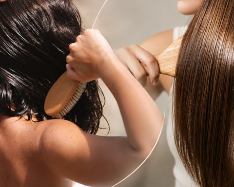 Để có mái tóc bóng mượt như gương, hãy gội đầu theo kiểu Trung Quốc