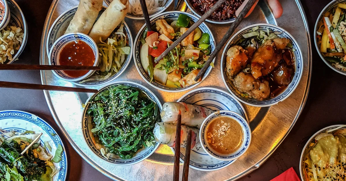Lời khuyên đến tất cả các gia đình ăn cơm bằng đũa