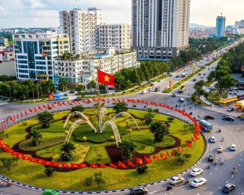 Ngày mai, tỉnh được mệnh danh là “thủ phủ công nghiệp”, nơi Vingroup, Sun Group, Phú Mỹ Hưng, T&T đổ về làm KĐT, sẽ lên thành phố trực thuộc Trung ương