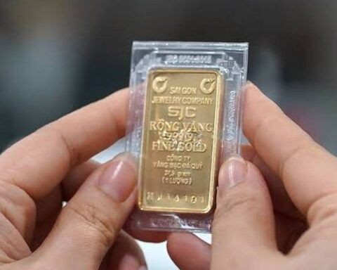 Giá vàng trở lại mức đỉnh trong 2 tuần