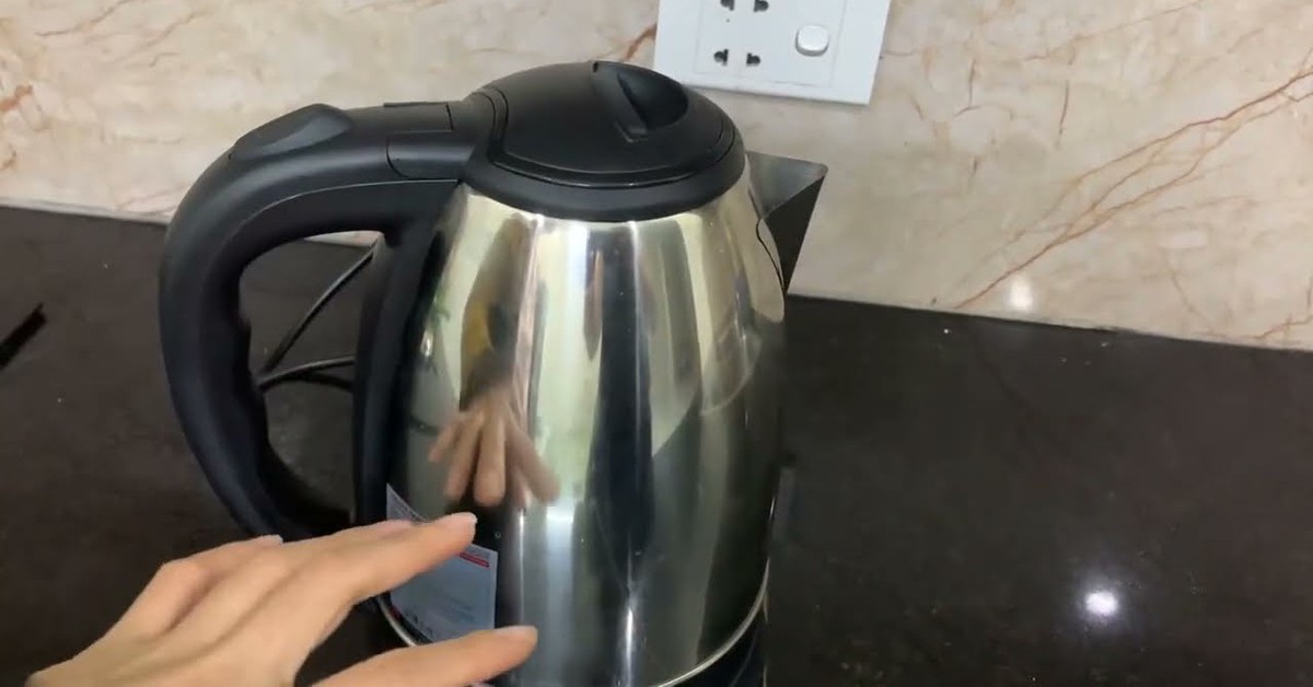 Lời khuyên dành cho tất cả các gia đình đang dùng ấm siêu tốc