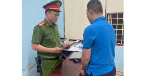Thi hành lệnh bắt tạm giam Phan Hồng Phong SN 1998