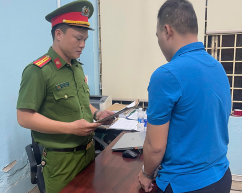 Thi hành lệnh bắt tạm giam Phan Hồng Phong SN 1998