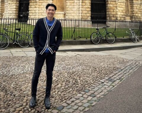 Chủ tịch ACB Trần Hùng Huy “khoe” đi học tại Oxford, doanh nhân Cường Đô La liền bình luận 1 câu