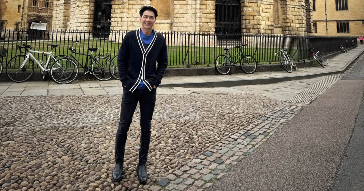 Chủ tịch ACB Trần Hùng Huy “khoe” đi học tại Oxford, doanh nhân Cường Đô La liền bình luận 1 câu